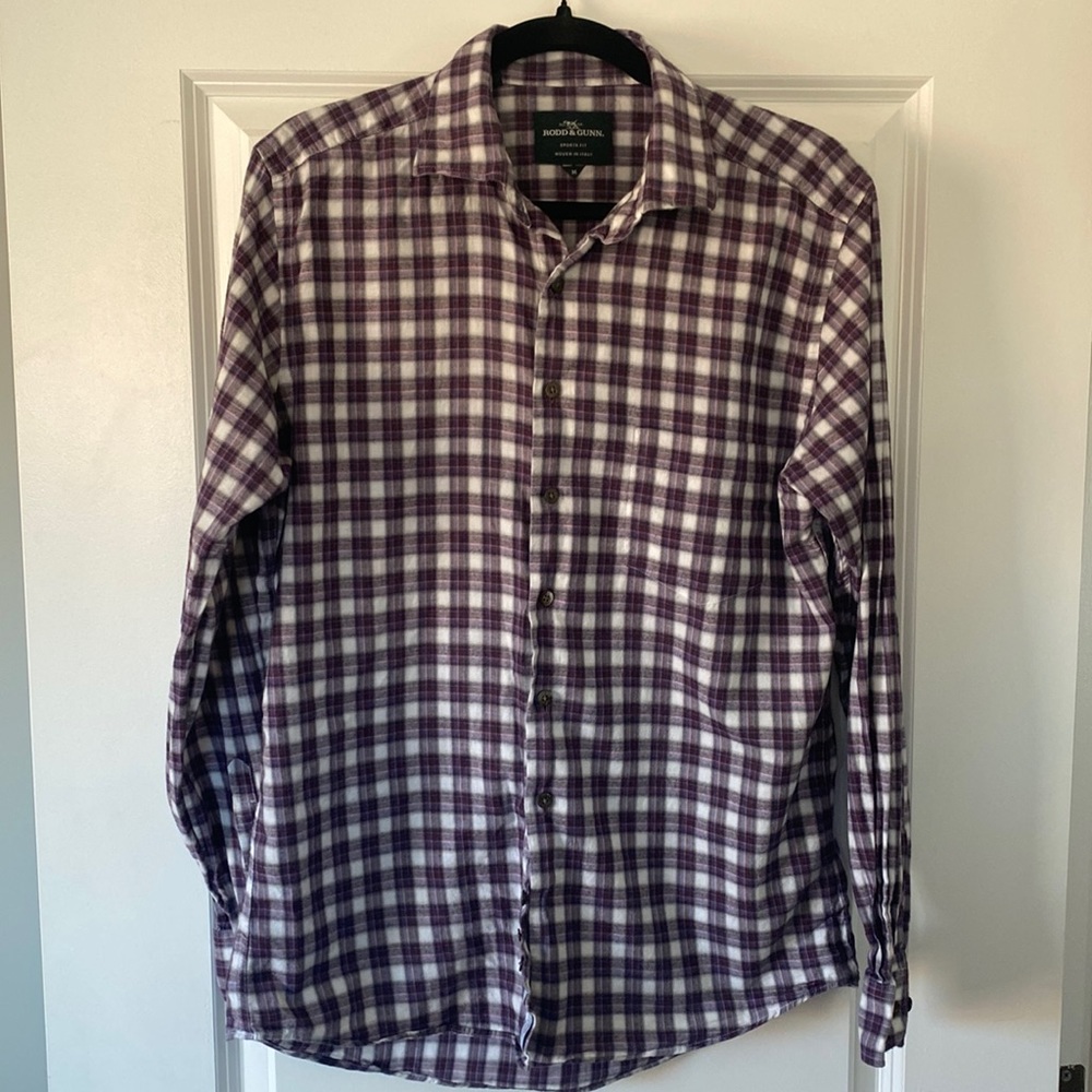 Medium men’s Rodd & Gunn flannel button up shirt, sports fit.